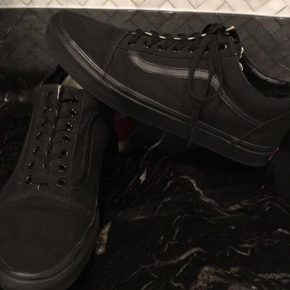Vans Old Skool, Men’s 11 Black/Black - Picture 2 of 3
